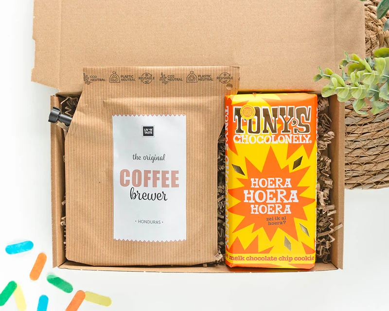 Brievenbuscadeau - Verjaardagscadeau Voor Hem - Hoera Herenbox