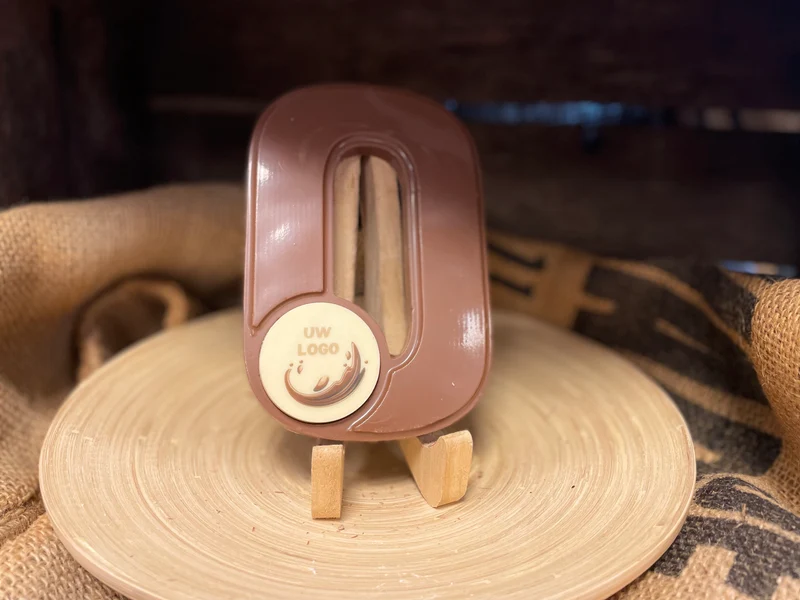 Chocoladeletter O met logo