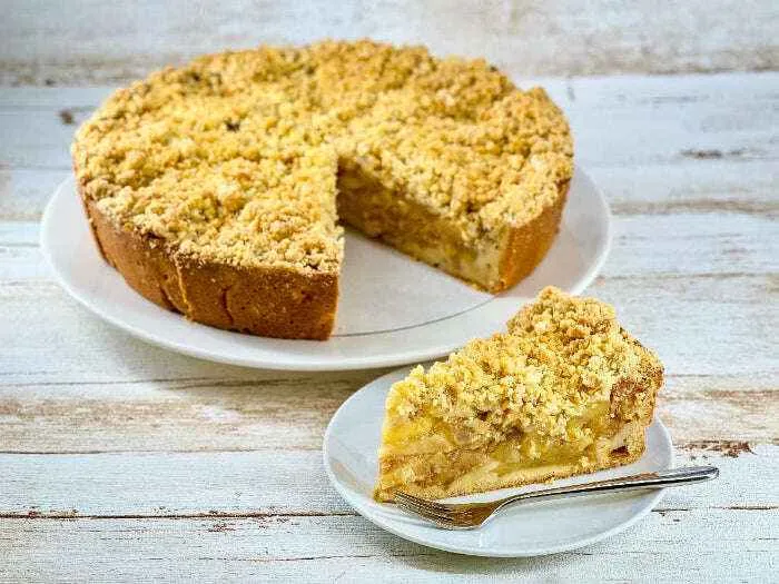 Apple Crumble Pie Large