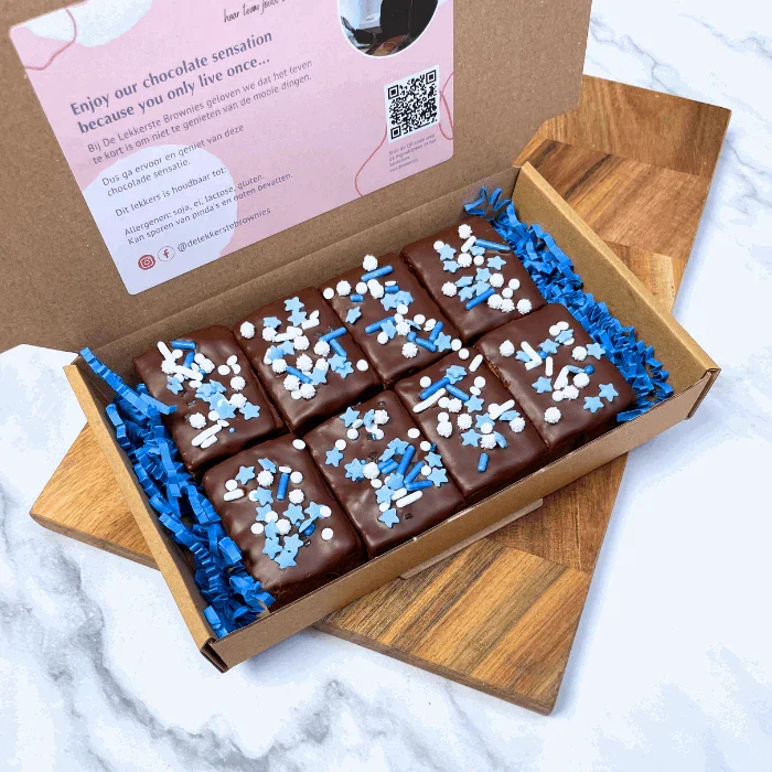 Kraamcadeau | Geboorte brownies 32 stuks