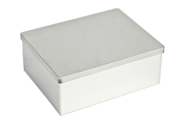 DSE 087 Hinged Tin Box 185x135x70 mm – duurzame metalen verpakking met scharnierdeksel