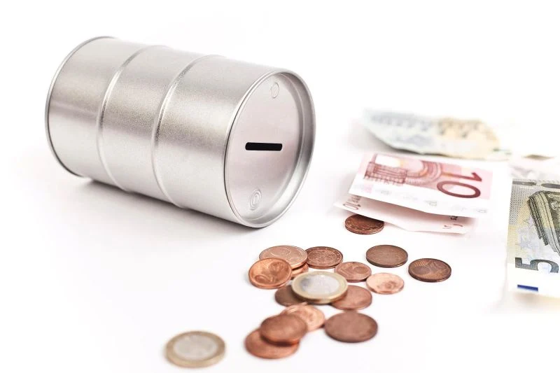 DSR 032 Oil barrel spaarpot Ø72x111 mm – opvallend en functioneel promotieartikel