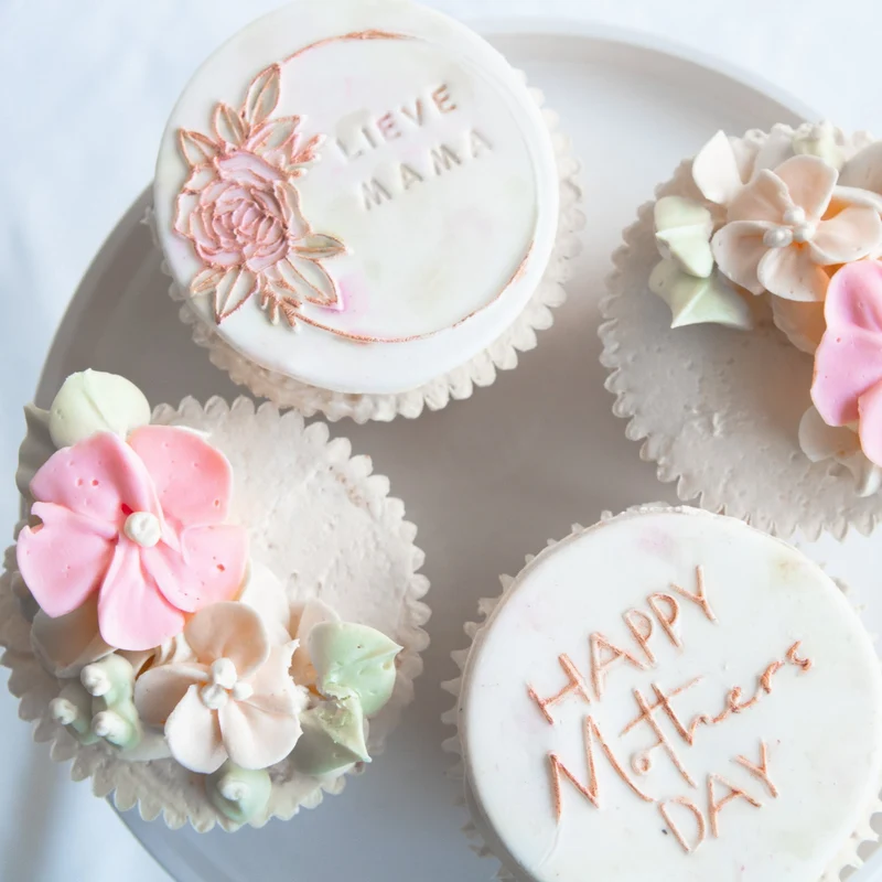 Bloemen krans cupcakes (12 stuks)